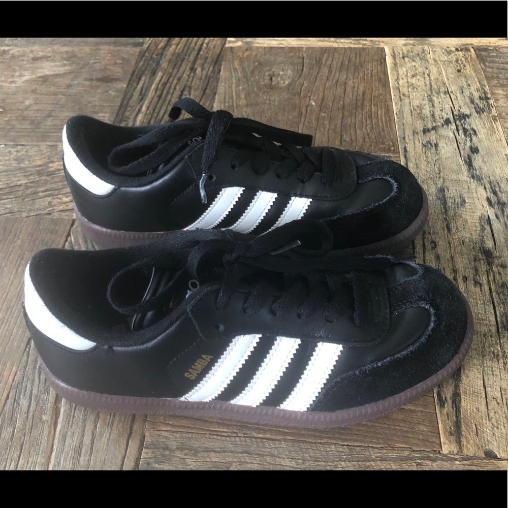 Kids adidas sambas size 2